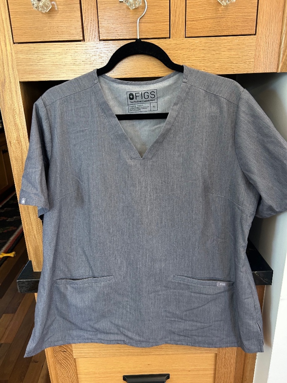 Figs Graphite 2pc Scrub Set Kade Pants XL  and Casma Top XL
